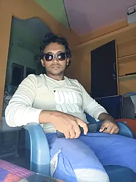 bigcock thick online show from February 18, 2026, 4:14 pm