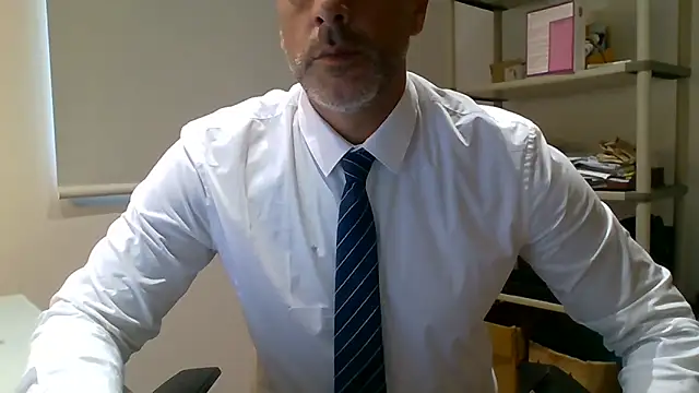 66MA69 online show from April 11, 2026, 7:45 am