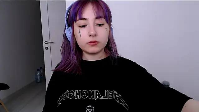 Snapshot of purplewitch chatting on March 4, 2026, 7:38 am purplewitch online show from March 4, 2026, 7:38 am