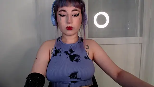 purplewitch online show from January 6, 2026, 4:33 pm