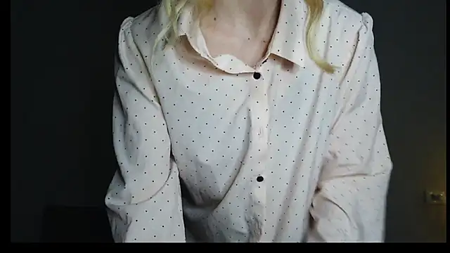 Snapshot of azumi_xxx chatting on March 9, 2025, 9:03 pm azumi xxx online show from March 9, 2025, 9:03 pm