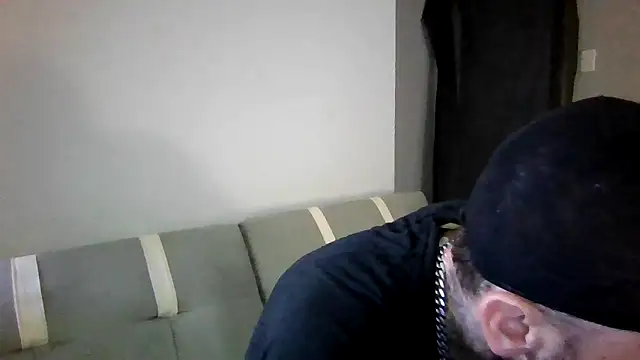 cruz815 online show from October 21, 2025, 4:50 pm