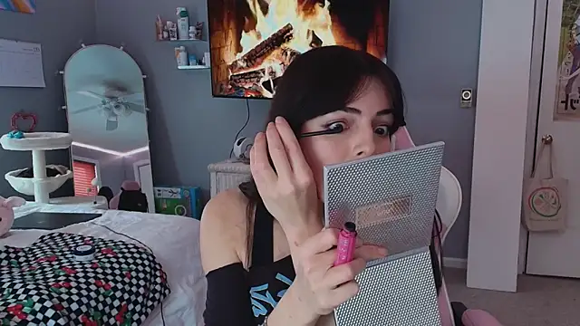 Snapshot of princesselysia chatting on February 20, 2026, 7:38 pm princesselysia online show from February 20, 2026, 7:38 pm