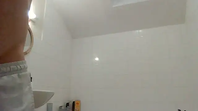 Snapshot of Zer_oki chatting on March 15, 2025, 5:59 pm Zer oki online show from March 15, 2025, 5:59 pm