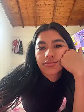 Snapshot of eva_roseee chatting on April 13, 2026, 4:22 pm eva roseee online show from April 13, 2026, 4:22 pm