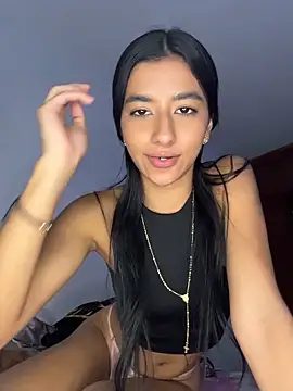eva roseee online show from June 8, 2026, 2:56 am