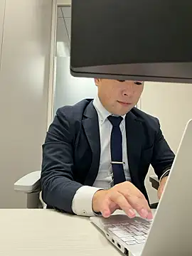 Nobu 469 online show from November 26, 2025, 2:11 am