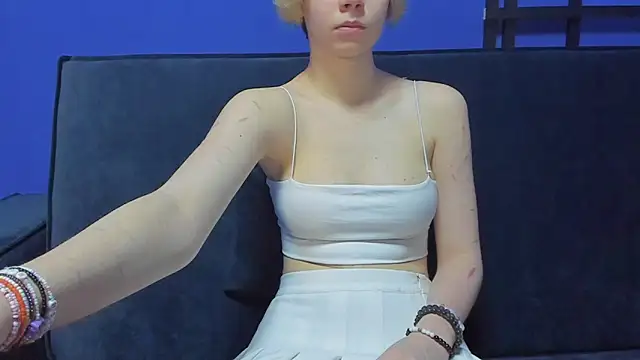 Snapshot of BettyCarter07 chatting on February 23, 2025, 1:13 am BettyCarter07 online show from February 23, 2025, 1:13 am