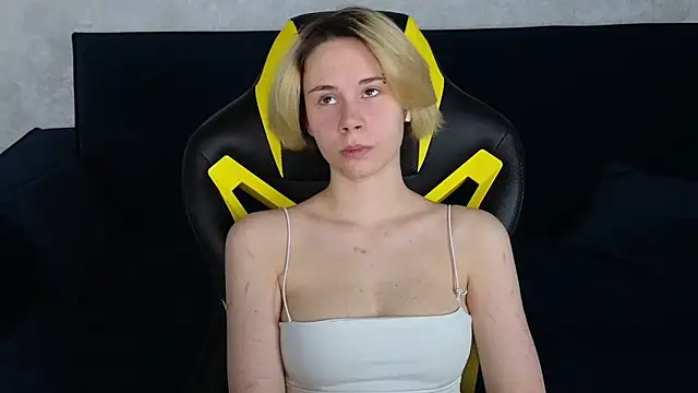 Snapshot of BettyCarter07 chatting on March 16, 2025, 1:07 am BettyCarter07 online show from March 16, 2025, 1:07 am