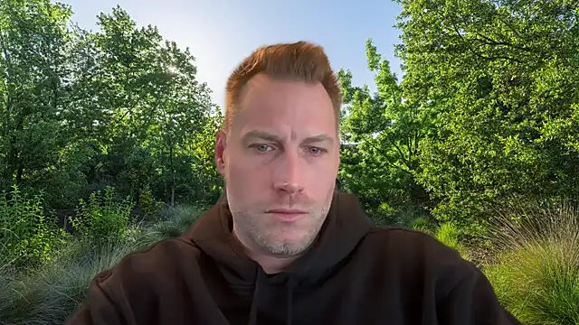 Snapshot of Christian87xxx chatting on January 29, 2025, 10:05 am Christian87xxx online show from January 29, 2025, 10:05 am