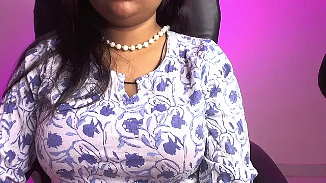Snapshot of Kannu- chatting on October 10, 2025, 4:57 am Kannu- online show from October 10, 2025, 4:57 am