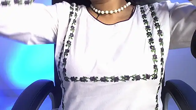 Snapshot of Kannu- chatting on October 2, 2025, 4:49 am Kannu- online show from October 2, 2025, 4:49 am