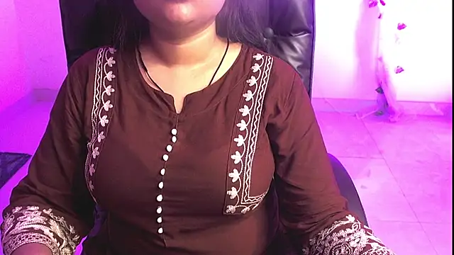 Snapshot of Kannu- chatting on September 17, 2025, 4:47 am Kannu- online show from September 17, 2025, 4:47 am