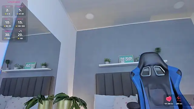 alessia leroy online show from February 17, 2026, 7:44 pm