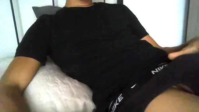 tommyboyteen online show from October 21, 2025, 8:36 am