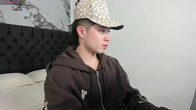 marcuscollins1  online show from March 22, 2026, 12:29 pm