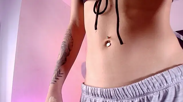 sara lopee1 online show from September 10, 2025, 11:53 am