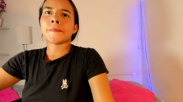 Roxy Stonee online show from December 16, 2025, 7:29 pm