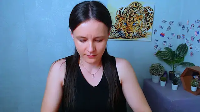 ValeriaHeart  online show from February 9, 2026, 3:48 am