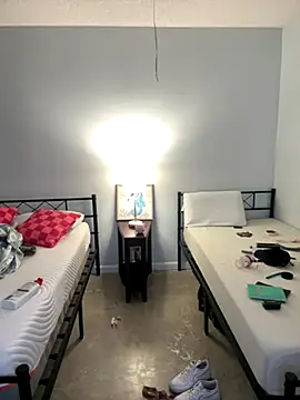 Snapshot of Liyah_19 chatting on November 29, 2025, 10:21 pm Liyah 19 online show from November 29, 2025, 10:21 pm