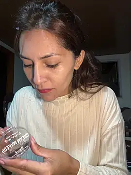 Sofiadelacruz online show from July 23, 2026, 11:18 am