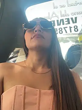 Sofiadelacruz online show from April 29, 2026, 9:21 pm
