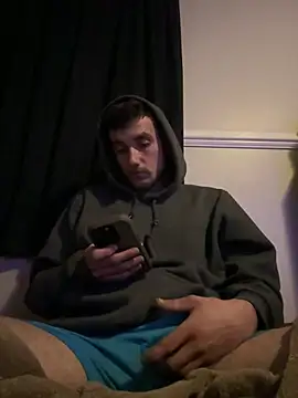 Snapshot of Codybugs0206 chatting on March 7, 2025, 12:48 am Codybugs0206 online show from March 7, 2025, 12:48 am