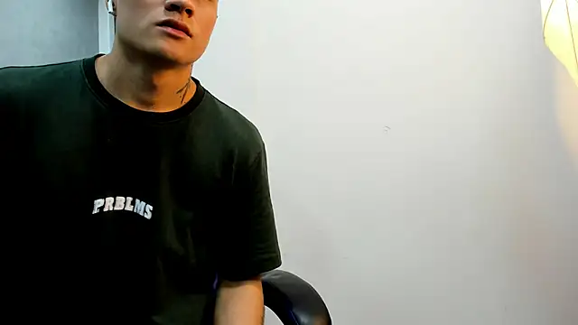 roan birkin online show from December 3, 2025, 7:24 pm