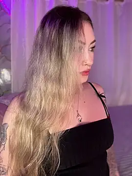 Lally Valencia   online show from June 5, 2026, 6:52 am