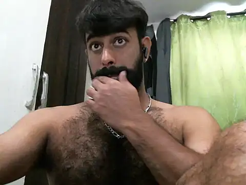 Snapshot of indianhairybull chatting on February 19, 2025, 4:23 am indianhairybull online show from February 19, 2025, 4:23 am