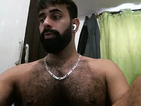 Snapshot of indianhairybull chatting on November 16, 2025, 4:50 am indianhairybull online show from November 16, 2025, 4:50 am