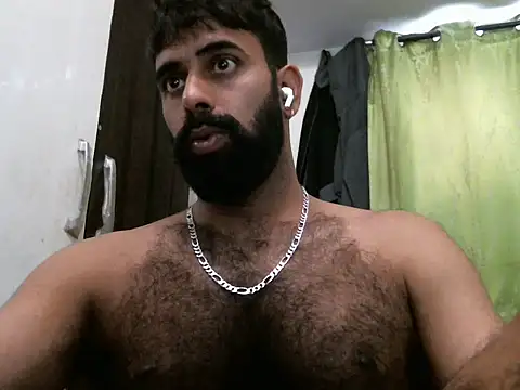 Snapshot of indianhairybull chatting on November 6, 2025, 4:38 am indianhairybull online show from November 6, 2025, 4:38 am