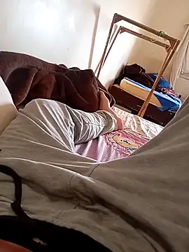 Snapshot of Zaberpop chatting on February 9, 2026, 2:04 pm Zaberpop online show from February 9, 2026, 2:04 pm