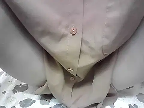 Snapshot of Light2299 chatting on February 4, 2025, 9:28 am Light2299 online show from February 4, 2025, 9:28 am