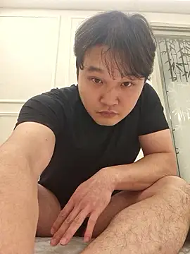 offwhite777 online show from January 11, 2026, 2:02 pm