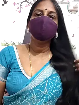 Snapshot of Tamil_Meera12 chatting on March 2, 2026, 11:28 am Tamil Meera12 online show from March 2, 2026, 11:28 am