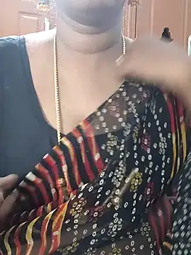 Snapshot of Tamil_Meera12 chatting on February 4, 2026, 3:12 am Tamil Meera12 online show from February 4, 2026, 3:12 am