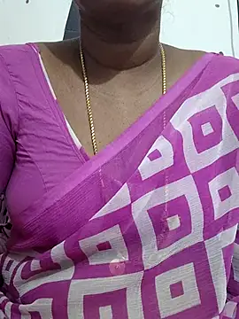 Snapshot of Tamil_Meera12 chatting on February 9, 2026, 5:11 pm Tamil Meera12 online show from February 9, 2026, 5:11 pm