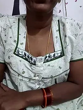 Snapshot of Tamil_Meera12 chatting on February 14, 2026, 12:05 pm Tamil Meera12 online show from February 14, 2026, 12:05 pm