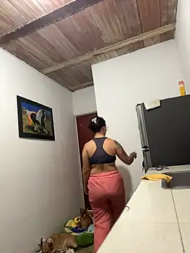 Emma Giraldo online show from October 30, 2025, 12:31 am