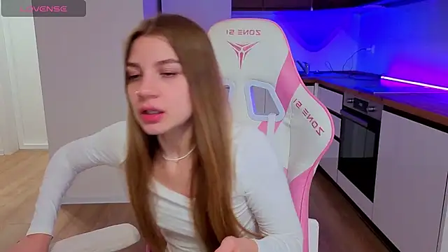 Enjoy everymoment  online show from April 15, 2026, 4:00 pm