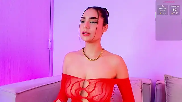 Alyssia Collins online show from November 28, 2025, 4:56 am