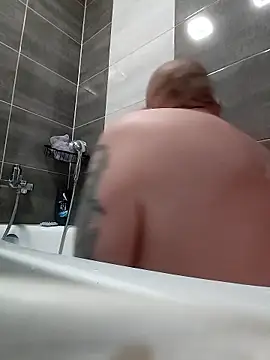 Snapshot of bouraktom6 chatting on January 11, 2026, 2:24 pm bouraktom6 online show from January 11, 2026, 2:24 pm