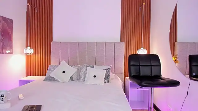 khloe-sweet online show from March 19, 2026, 12:49 pm