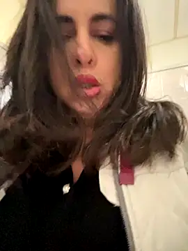 laarti online show from November 23, 2025, 9:08 am