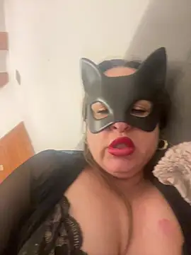 Snapshot of laarti chatting on April 16, 2026, 9:39 pm laarti online show from April 16, 2026, 9:39 pm
