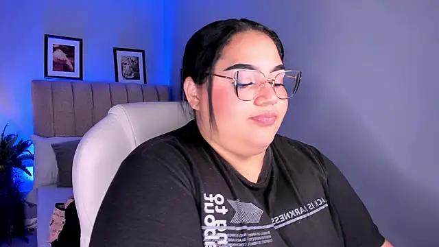  michel bbw online show from March 26, 2026, 3:27 am