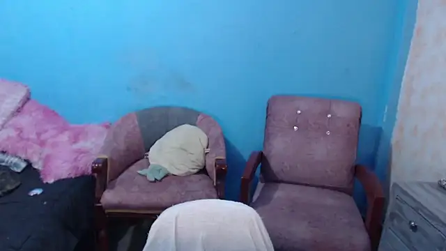 EstefyTabbo online show from February 23, 2026, 8:31 pm