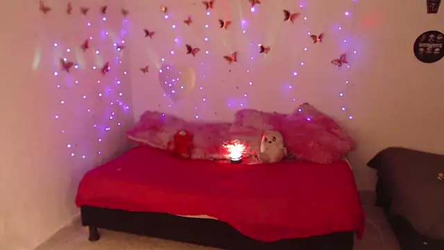 EstefyTabbo online show from November 13, 2025, 9:40 pm