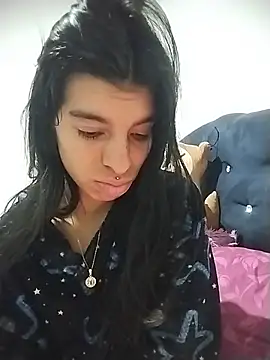 Snapshot of Ariell_Kieran chatting on July 12, 2026, 3:40 am Ariell Kieran online show from July 12, 2026, 3:40 am